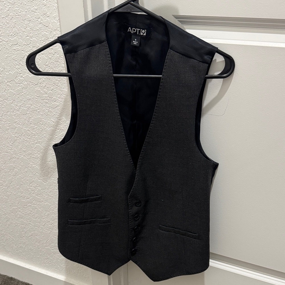 APT. 9 Men's Charcoal Gray Vest